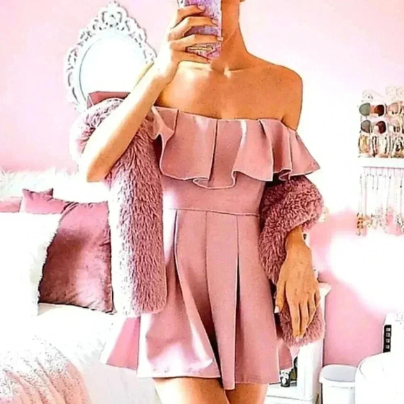 Off Shoulder Pink Romper - Picture 1 of 2